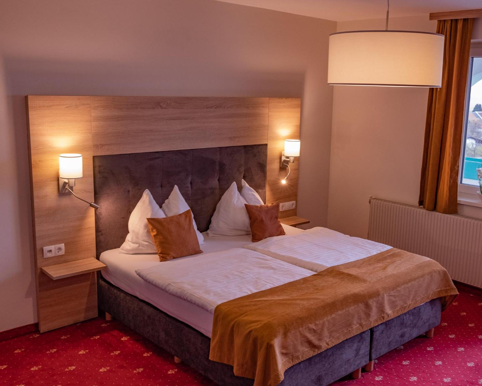 Hotel Am Greiner Руст Экстерьер фото